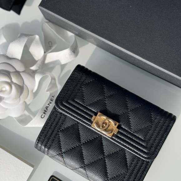 SOLD❌ Chanel Boy Small Trifold Wallet - Picture 1 of 10